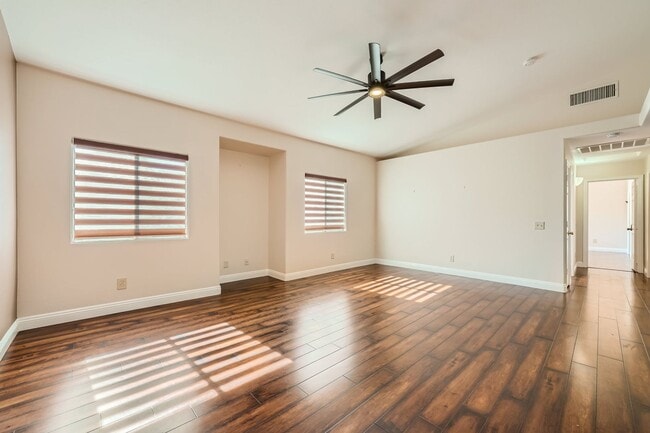 2152 Quartz Cliff St in Las Vegas, NV - Building Photo - Building Photo