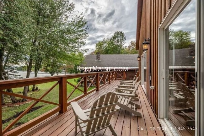 10 Sand Beach Ln in Burnham, ME - Building Photo - Building Photo