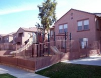 Auburn Heights in Bakersfield, CA - Building Photo - Building Photo