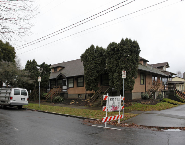 2538 Madison St in Portland, OR - Building Photo - Building Photo