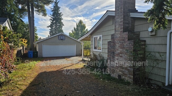 1217 NE 184th St
