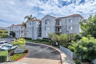 Grandon Village in San Marcos, CA - Building Photo