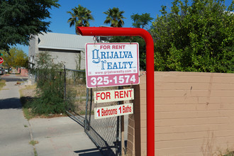 26 W 34th St in Tucson, AZ - Building Photo - Building Photo