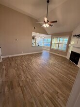 1100 Cardinal Creek Dr in Clarksville, TN - Foto de edificio - Building Photo