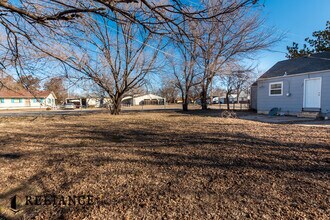 101 S Tracy St in Wichita, KS - Building Photo - Building Photo