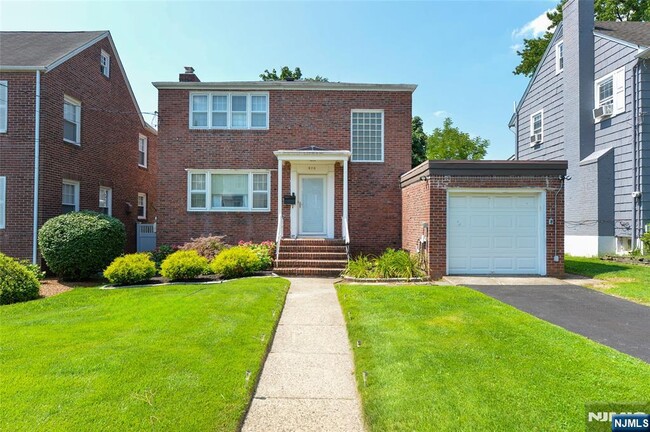 property at 968-972-972 Byron Ave