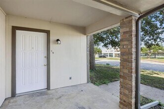 1624 Brown Trail in Hurst, TX - Building Photo - Building Photo