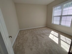 38 Glencairn Ave in Bluffton, SC - Building Photo - Building Photo