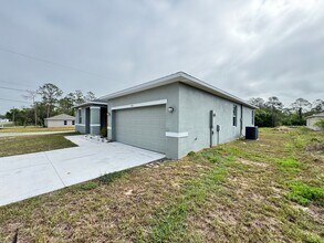 1364 Congo Dr in Poinciana, FL - Building Photo - Building Photo