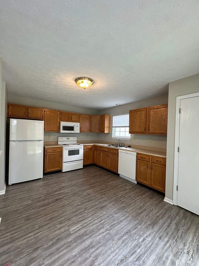 property at 1936 Halyard Ct