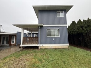 9419 McNaught Rd in Chilliwack, BC - Building Photo - Building Photo