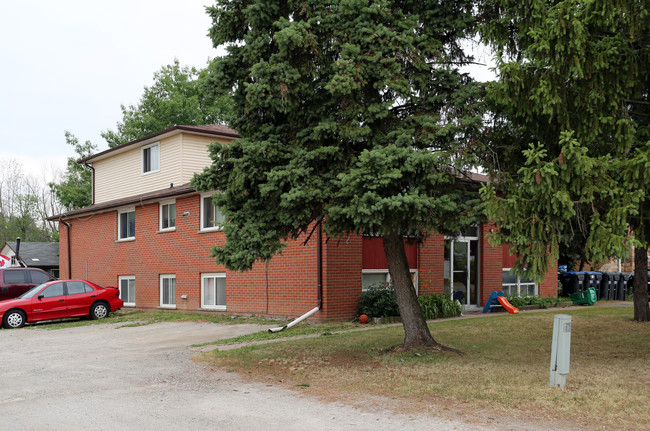 25 Haggert Ave S in Brampton, ON - Building Photo - Primary Photo