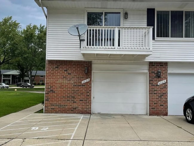 property at 42318 Toddmark Ln