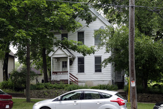 1030-1036 Emerald St in Madison, WI - Building Photo - Building Photo