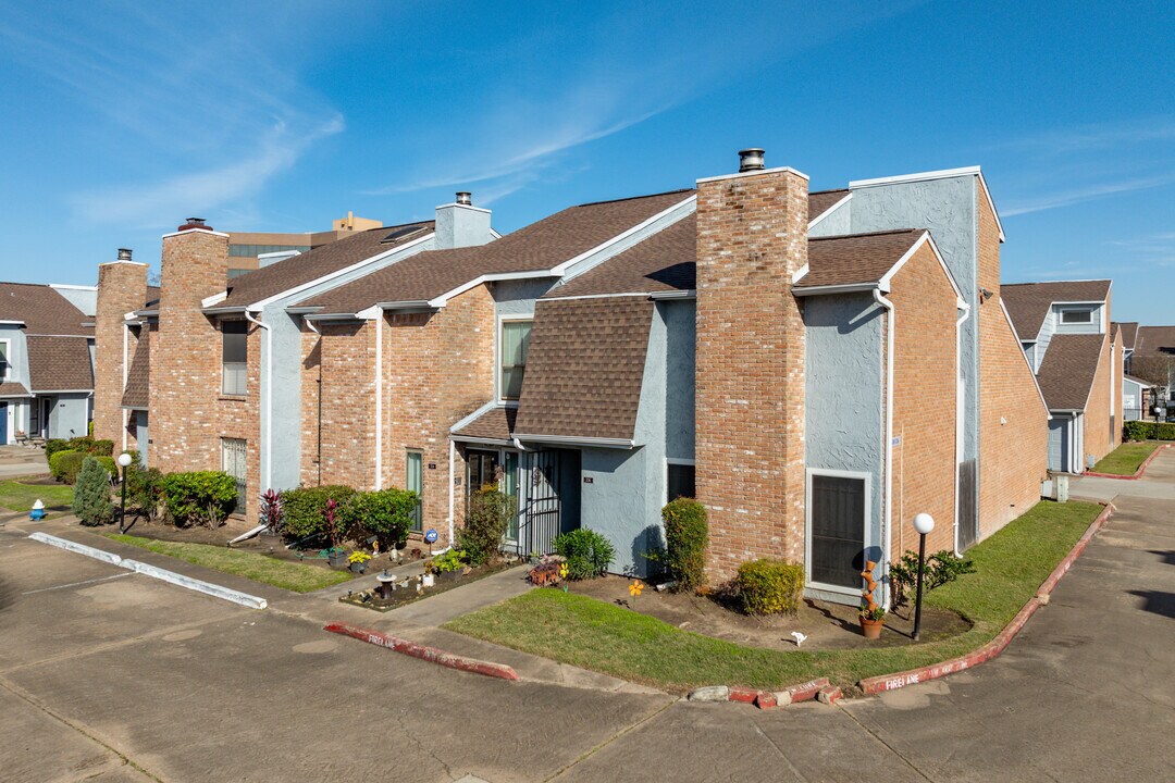 Townhomes at Westchase in Houston, TX - Foto de edificio