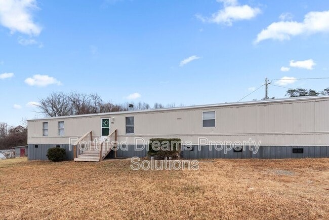 886 Frye Rd in Stoneville, NC - Building Photo - Building Photo