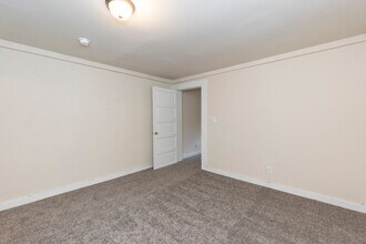 1007 E Edgerton St in Dunn, NC - Building Photo - Building Photo