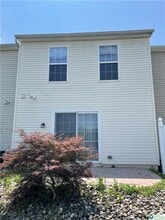 1503 Artisan Ct in Breinigsville, PA - Building Photo - Building Photo