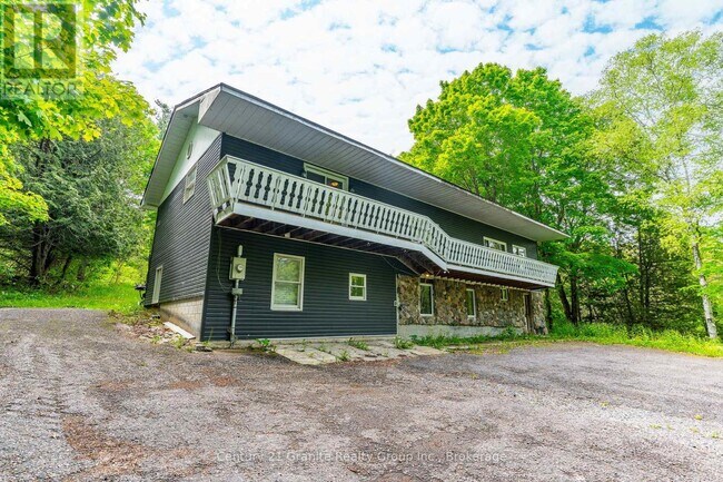 1630 Kashagawigamog Lake Rd in Minden Hills, ON - Building Photo - Building Photo
