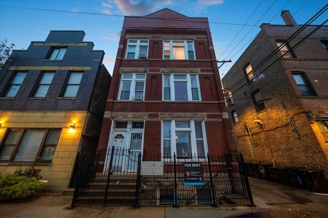 1711 S Laflin St, Unit 1F