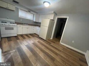 6407 Ridgeview Ave in Baltimore, MD - Building Photo - Building Photo