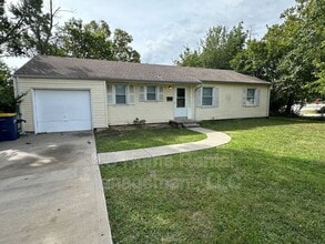 6615 W 62nd St in Mission, KS - Building Photo - Building Photo