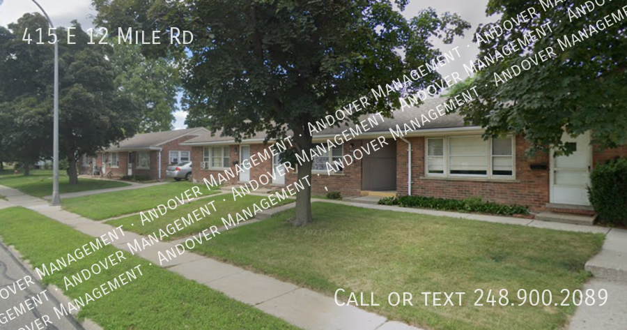 415 E Twelve Mile Rd in Royal Oak, MI - Foto de edificio