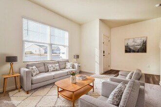 367 Greenwalk Pl, Unit AUCMYZ in Hoschton, GA - Building Photo - Building Photo