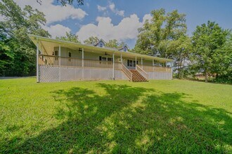 502 Old Dandridge Pike in Strawberry Plains, TN - Building Photo - Building Photo