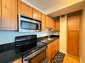 4180 N Marine Dr in Chicago, IL - Building Photo - Building Photo