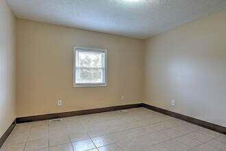 1016 Walnut Ave in Kingsport, TN - Building Photo - Building Photo