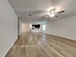 1338 Mosely Cir in Dallas, TX - Building Photo - Building Photo