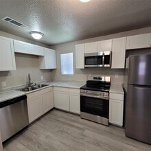 209 W Purdom in Alvarado, TX - Building Photo - Building Photo