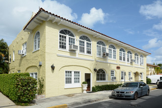 253 Oleander Ave in Palm Beach, FL - Building Photo - Building Photo