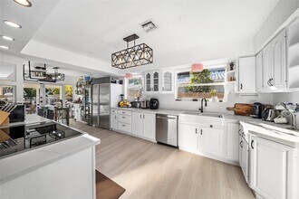 840 S Shore Dr in Miami Beach, FL - Foto de edificio - Building Photo