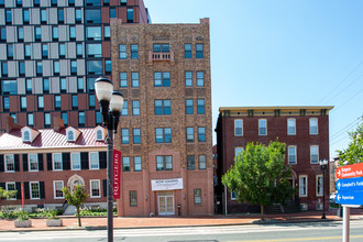 The Pierre in Camden, NJ - Foto de edificio - Building Photo