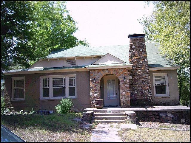 property at 106 Fountain Ave