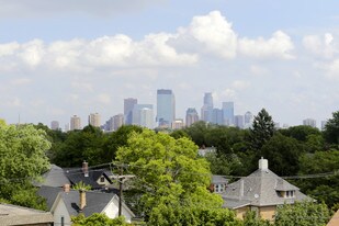 Boutique 28 in Minneapolis, MN - Building Photo