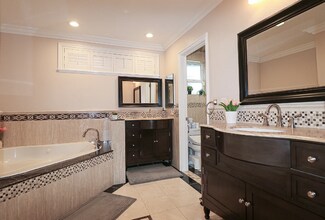 11122 Blue Allium Ave in Fountain Valley, CA - Building Photo - Building Photo