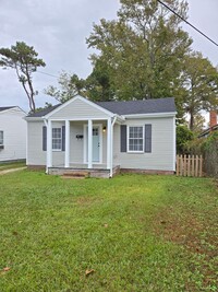 509 S 19th St in Wilmington, NC - Foto de edificio - Building Photo