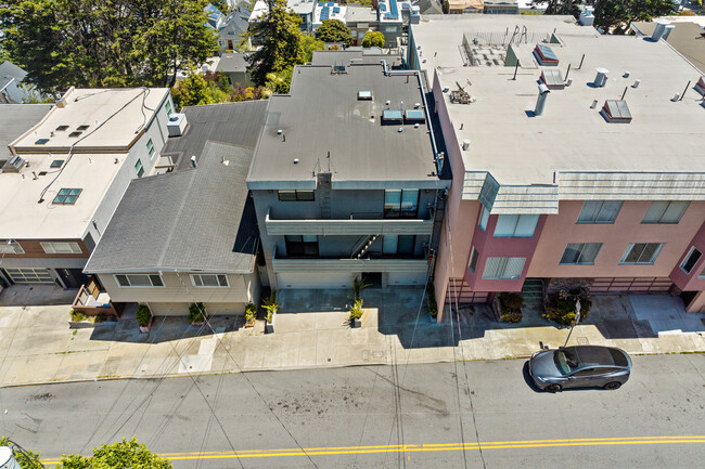 647 Grand View Ave in San Francisco, CA - Building Photo - Building Photo