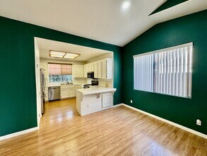 312 Rosalie Ct in Los Banos, CA - Building Photo - Building Photo