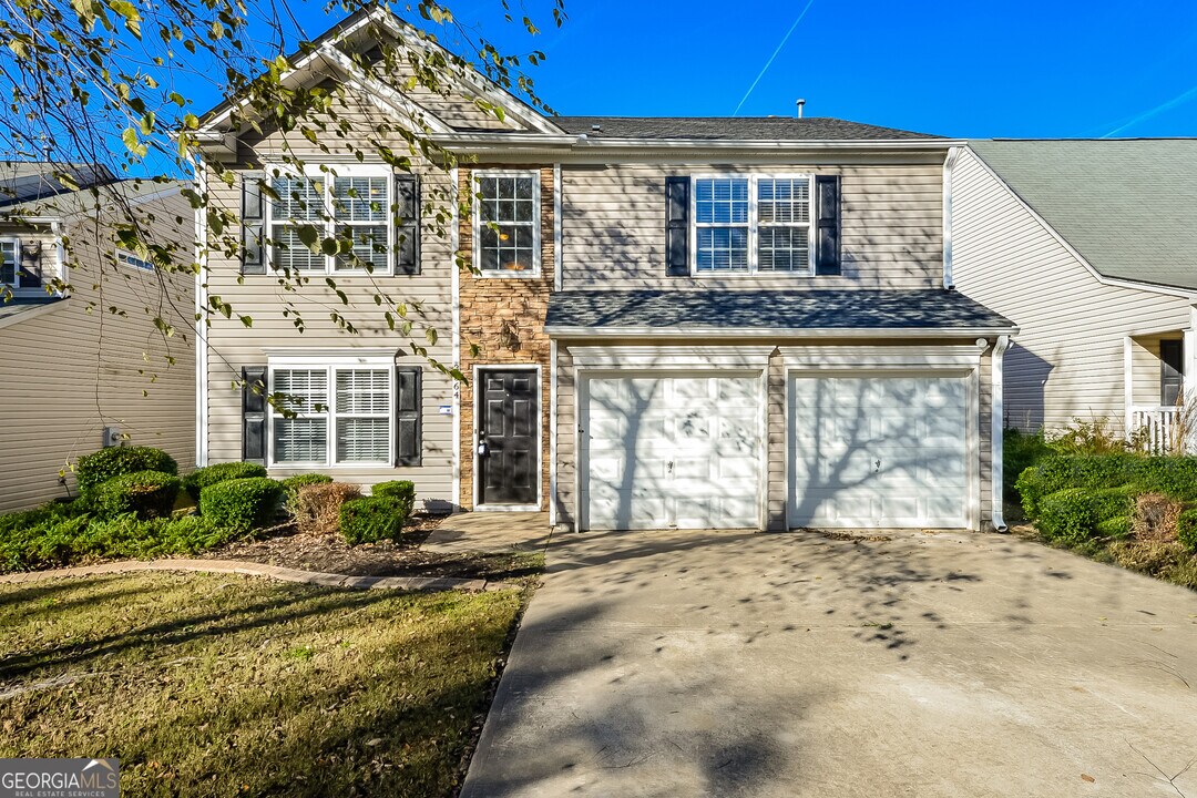 3564 Devon Chase Rd in Atlanta, GA - Foto de edificio