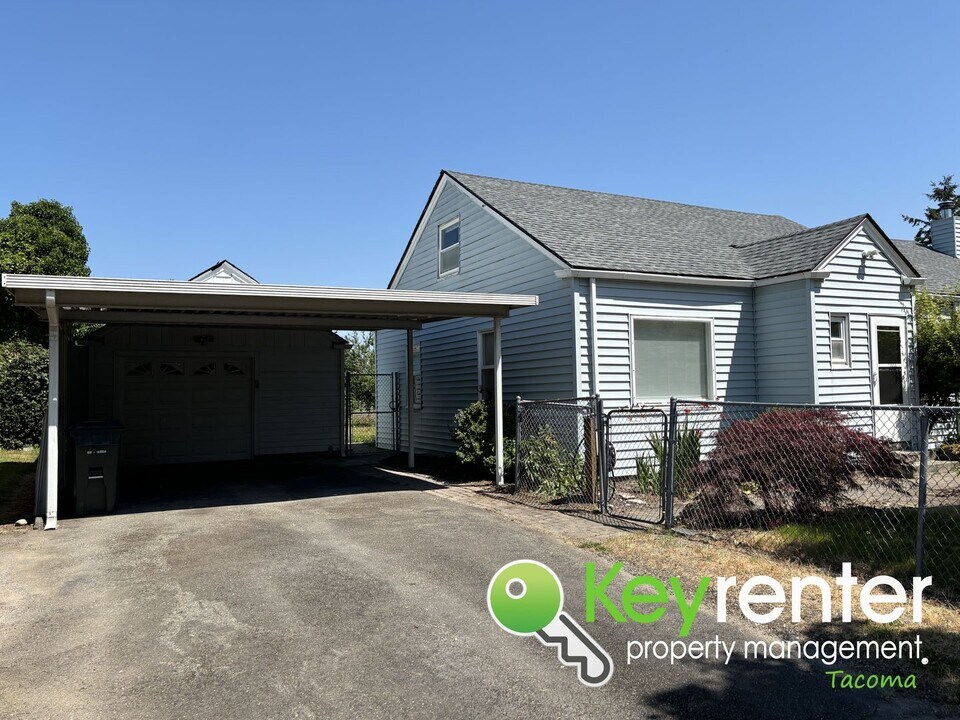 1327 E 54th St in Tacoma, WA - Building Photo