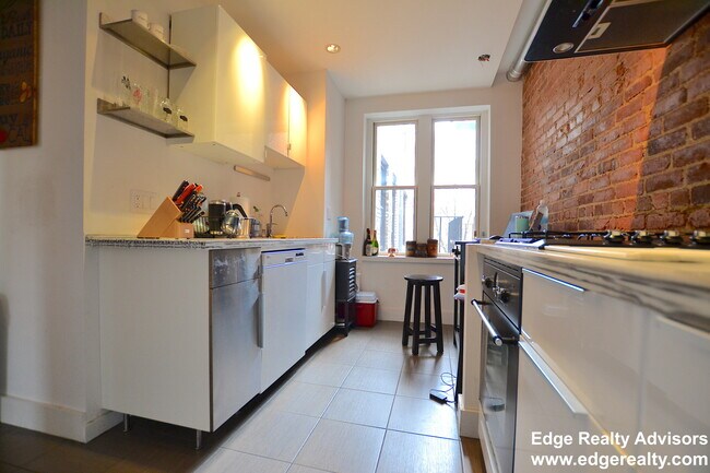 5 Braemore Rd, Unit 23