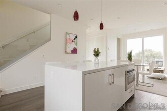 8236 High St in La Mesa, CA - Building Photo - Building Photo