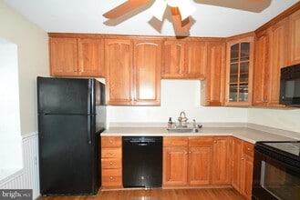 10249 Quiet Pond Terrace in Burke, VA - Building Photo - Building Photo
