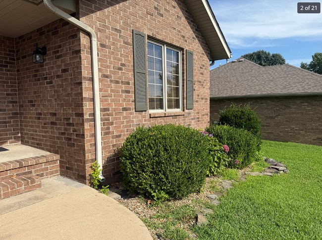 property at 511 Pepper Hill Dr