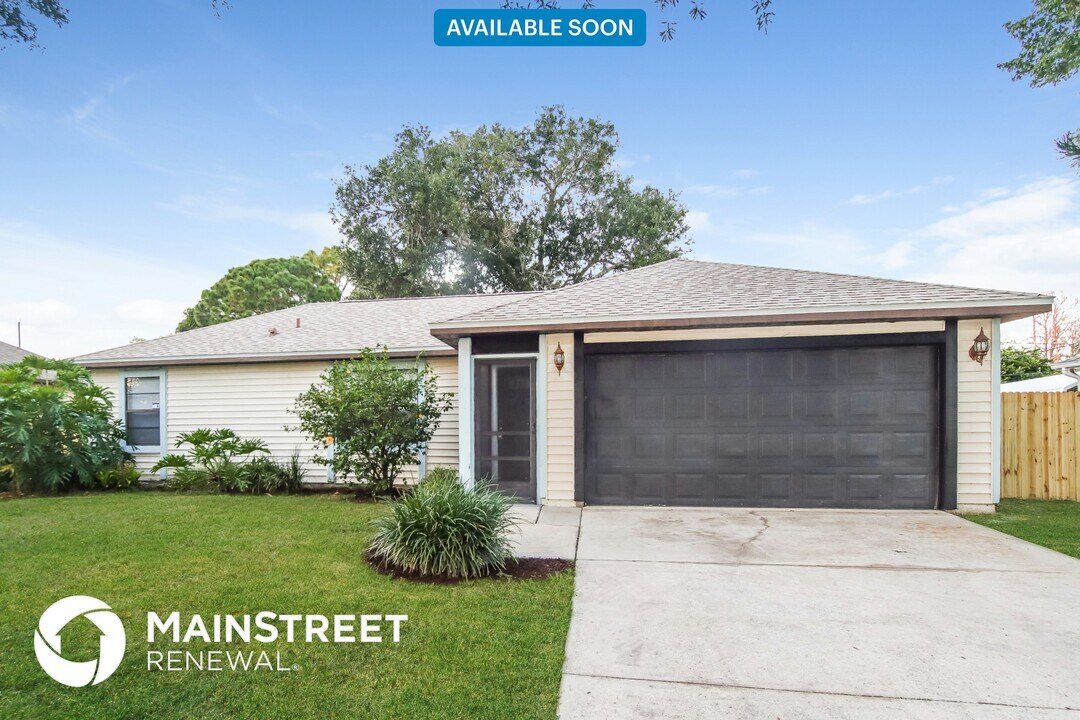 1383 Illinois St NW in Palm Bay, FL - Building Photo