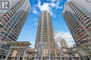 9 Valhalla Inn Rd in Toronto, ON - Building Photo